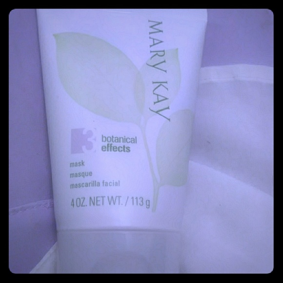 Botanical Mary Kay face mask - Picture 1 of 3